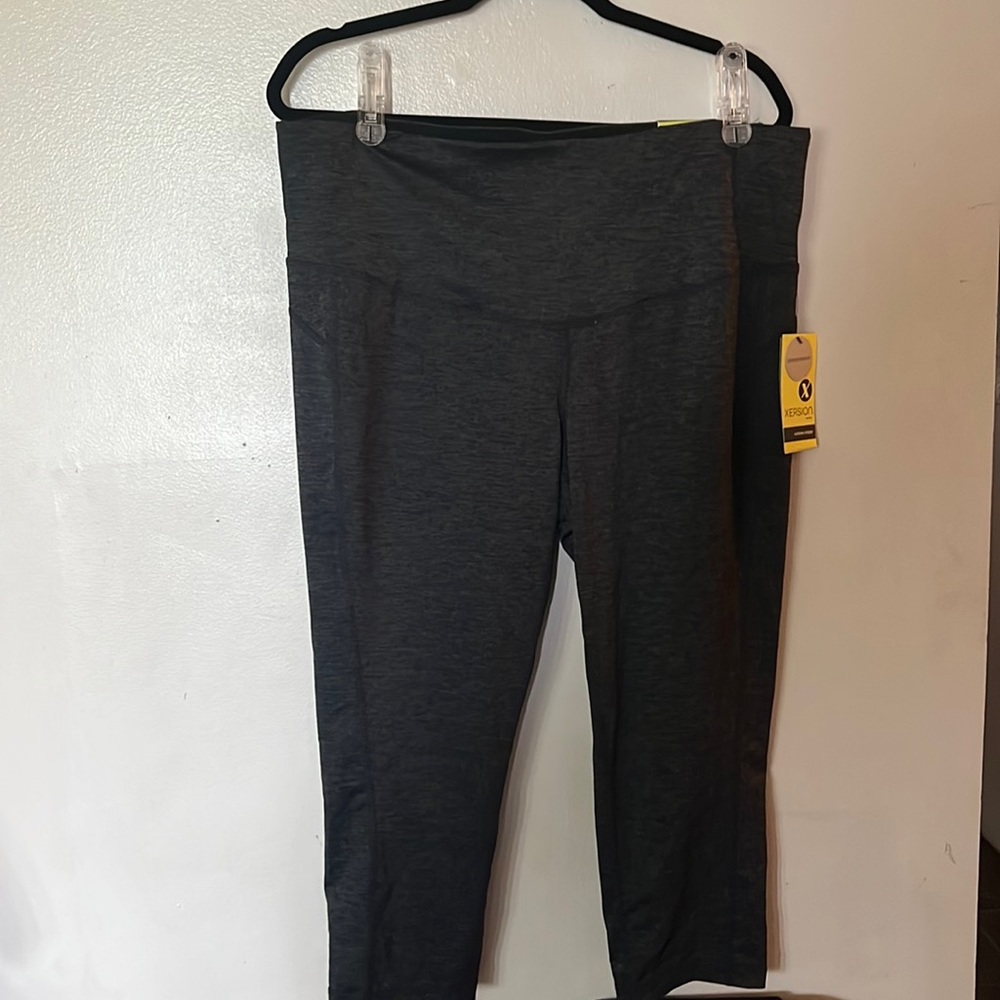 1x Xersion xtreme shaper capri pants grey